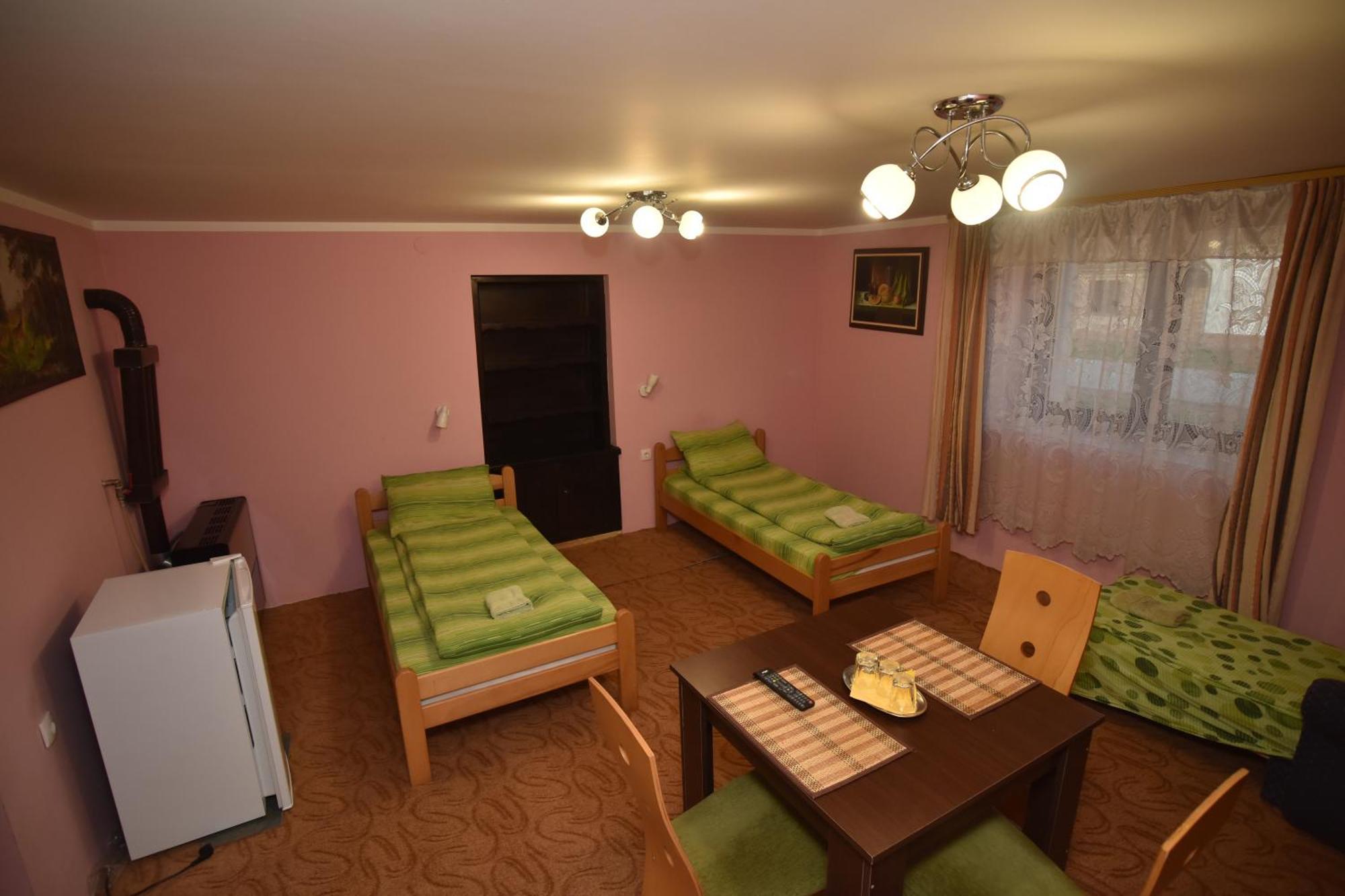 Eco Rural Tourism Association Skorenovac Hotel Bagian luar foto