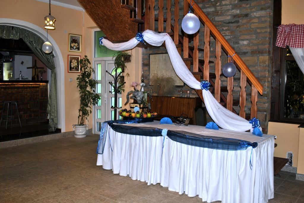 Eco Rural Tourism Association Skorenovac Hotel Bagian luar foto
